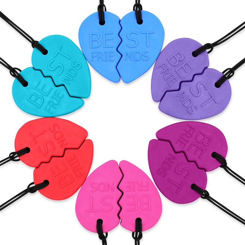 CalmNest Best Friends Split Heart Chewelry Set